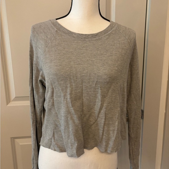 Brandy Melville basic grey cropped long sleeve top OS - Picture 2 of 10
